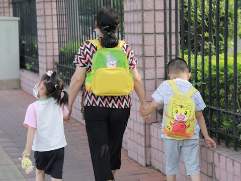 为了小孩上学把户口迁出去值得吗  第1张