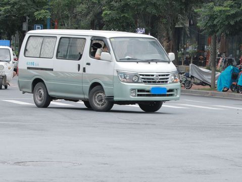 私家车6座车超载1人如何处罚  第1张