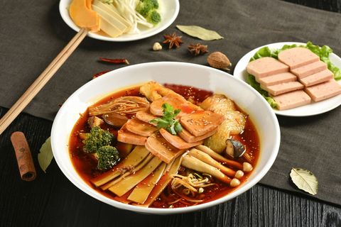 热食类食品制售经营范围多少度属于热食  第1张