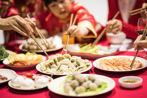 餐饮行业国家法定节假日有没工资的吗  第1张