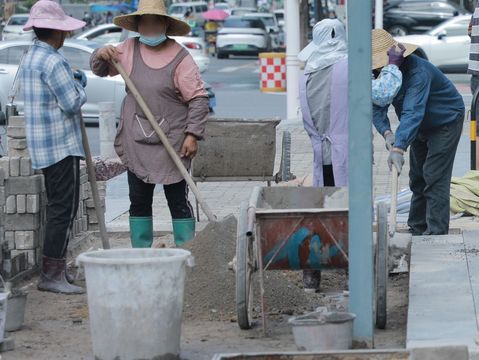 女性农民工的退休年龄是50岁还是55岁  第1张