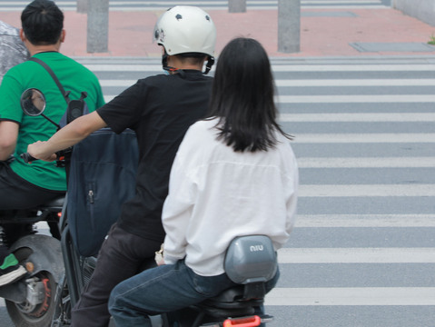 电动车无证驾驶会怎么样  第1张